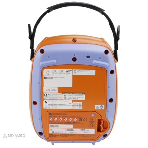 AED 3100 Defibrillator Nihon Kohden ohne Einweisung